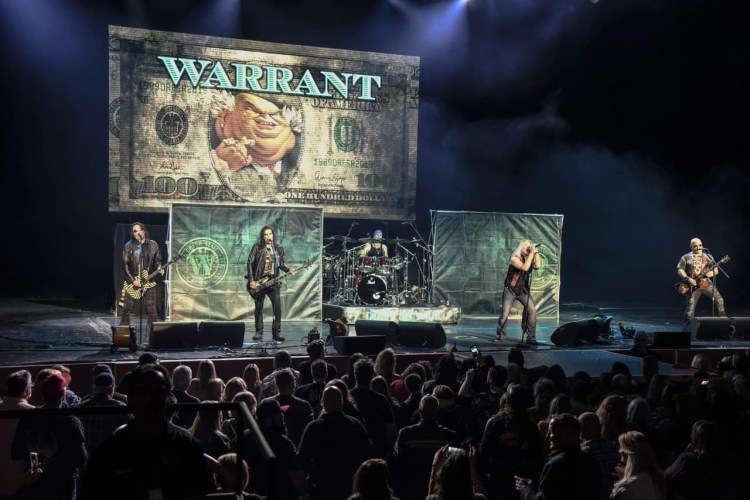 E7AC19D6-5FA8-4325-9BEE-B35E29F341A6